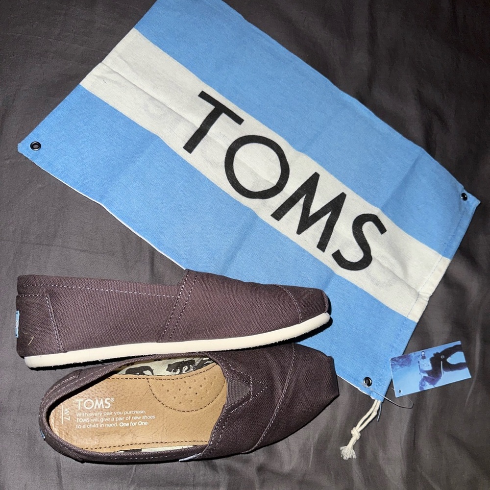 TOMS shoes